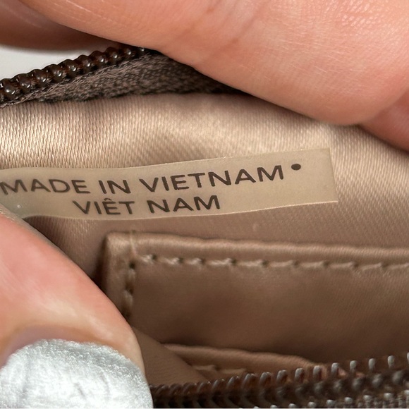 Coach Wristlet Payton Dream Brown Beige - Picture 8 of 13